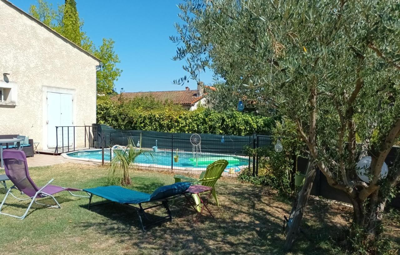 Chambres D'Hotes & Jacuzzi - A L'Ombre Des Amandiers Saint-Martin-dʼArdèche Exteriér fotografie